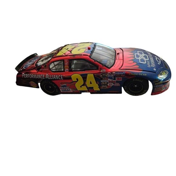 Action Jeff gordon chrome #24 Dupont performance alliance 2005 Monte carlo 1 of - Picture 4 of 15